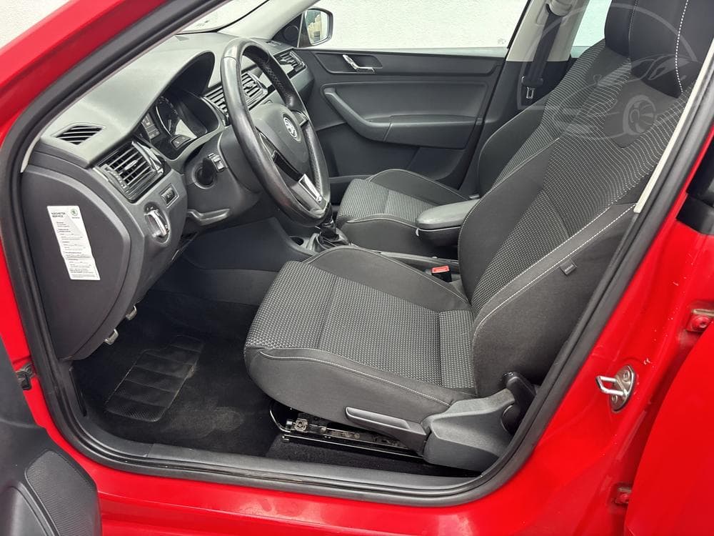 2014 Škoda RAPID - 17