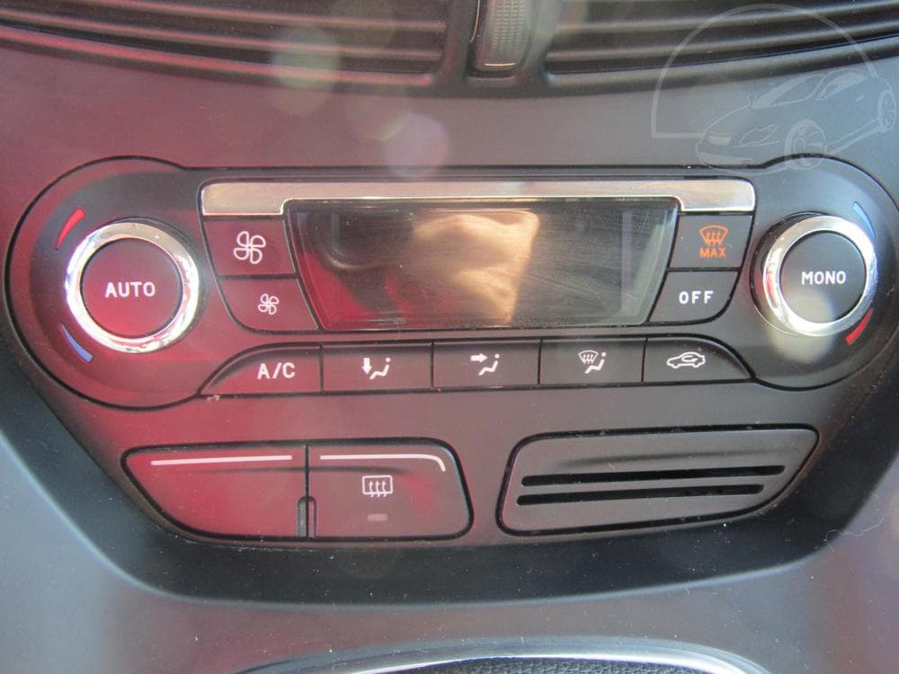 2012 Ford C-MAX - 17