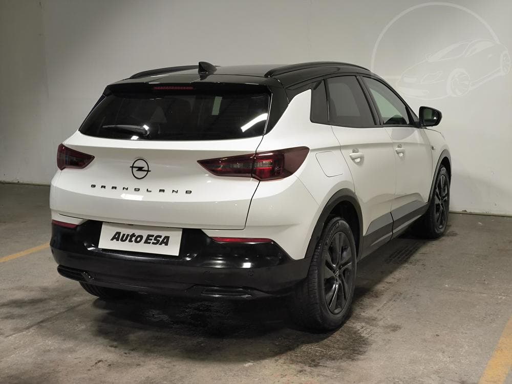 2022 Opel GRANDLAND - 11