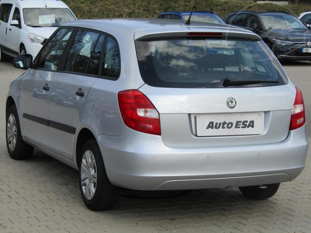 2011 Škoda FABIA - 11