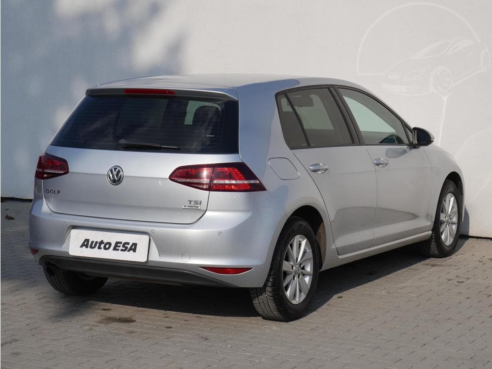 2014 Volkswagen Golf - 7