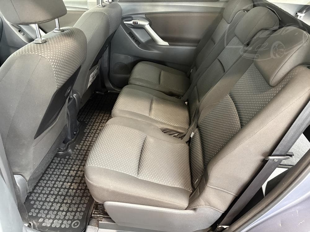 2011 Toyota VERSO - 10