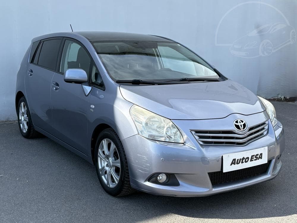2011 Toyota VERSO