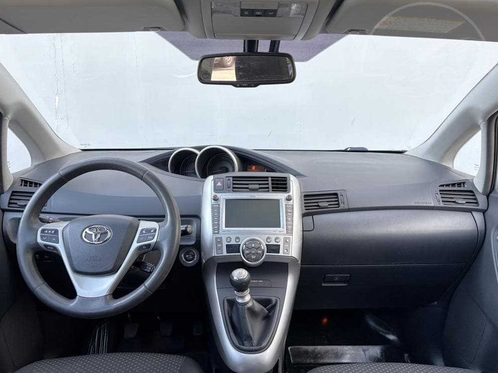 2011 Toyota VERSO - 8