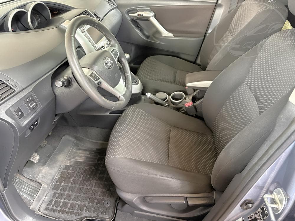 2011 Toyota VERSO - 9