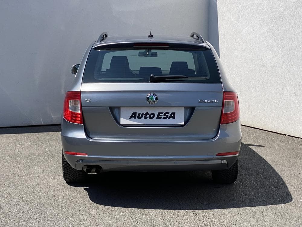 2010 Škoda SUPERB - 9
