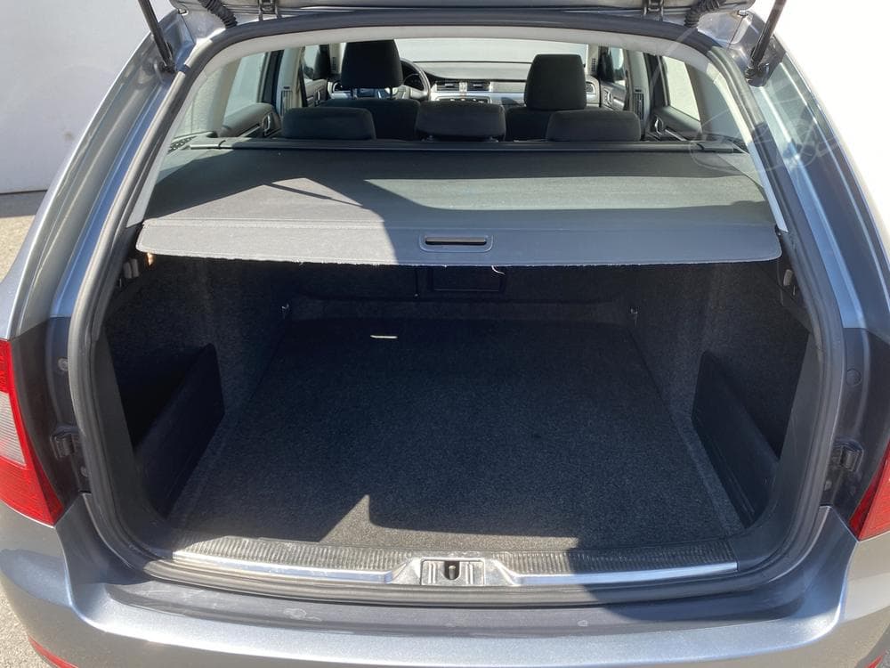 2010 Škoda SUPERB - 13