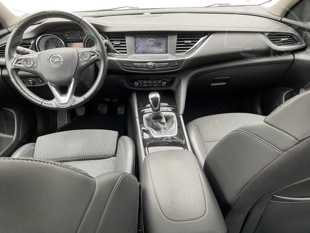 2018 Opel INSIGNIA - 8
