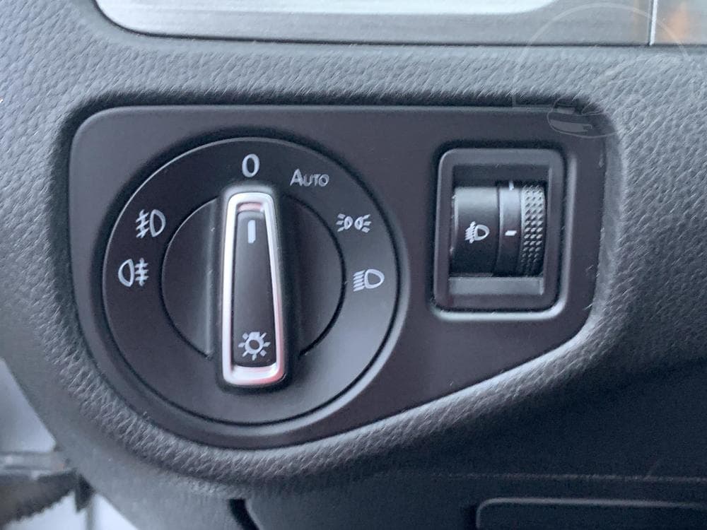 2013 Volkswagen GOLF - 17