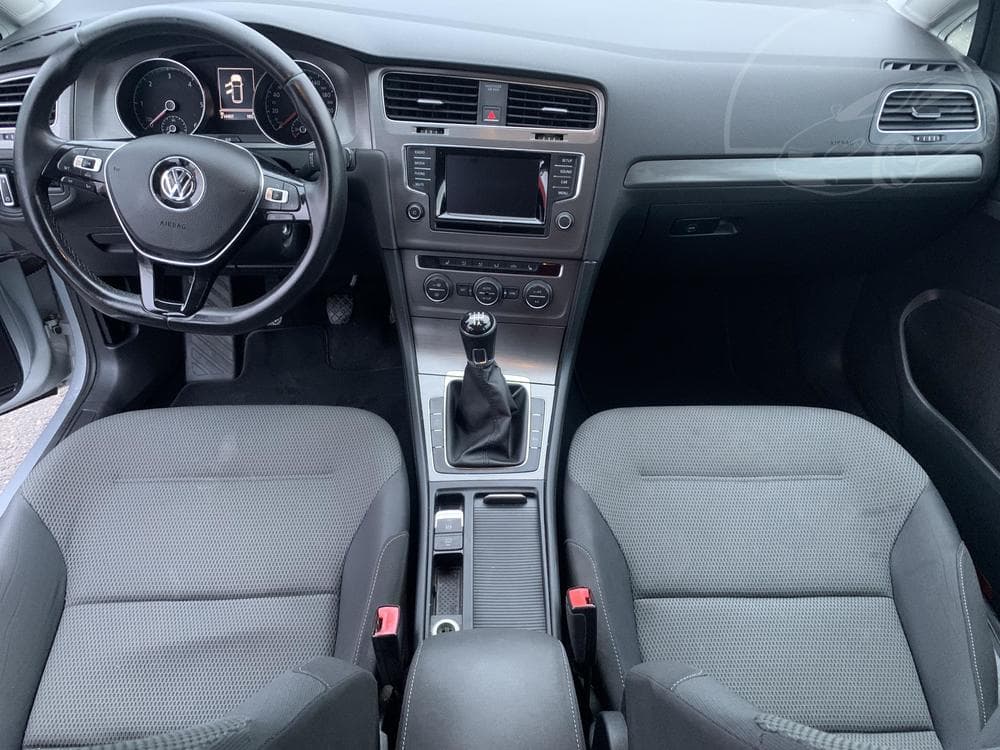 2013 Volkswagen GOLF - 8