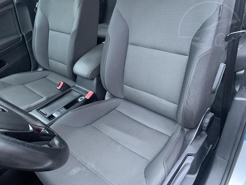 2013 Volkswagen GOLF - 9