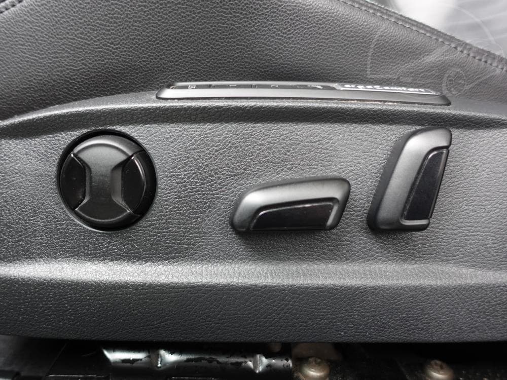 2015 Volkswagen PASSAT - 31