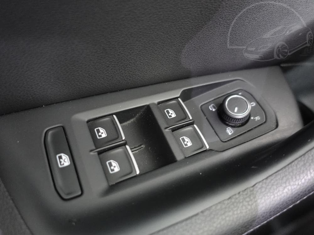 2015 Volkswagen PASSAT - 43