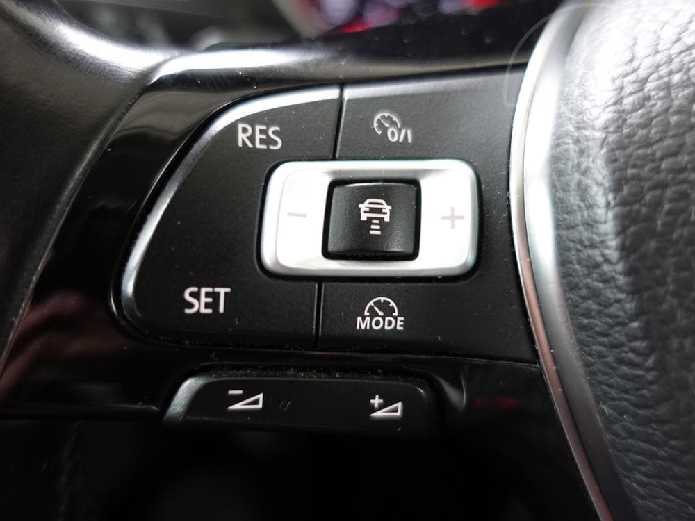2015 Volkswagen PASSAT - 46