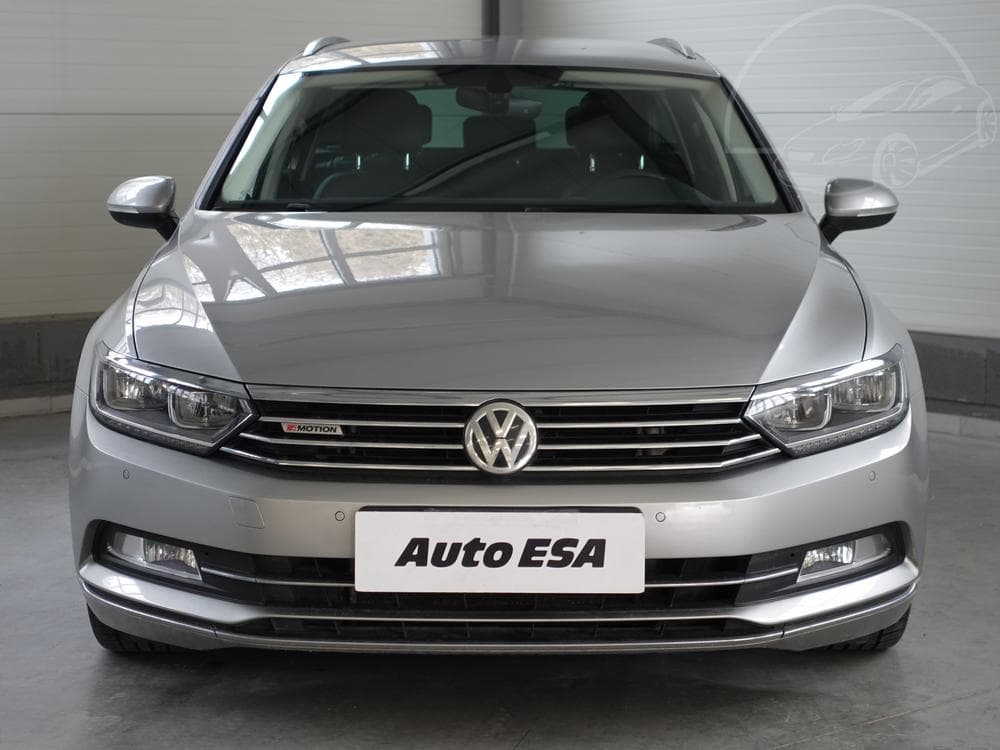 2015 Volkswagen PASSAT - 4