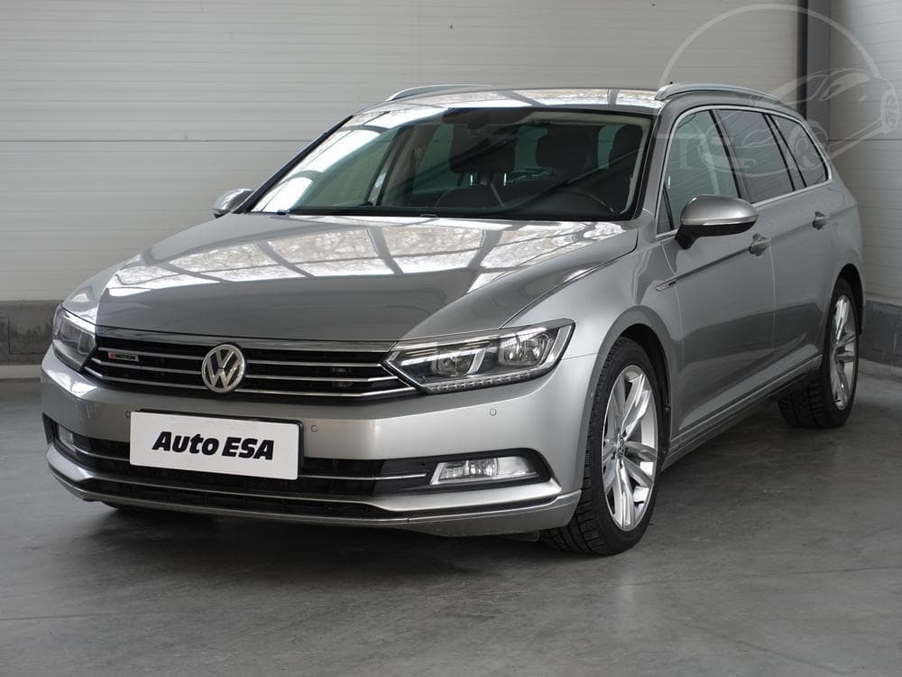 2015 Volkswagen PASSAT - 7