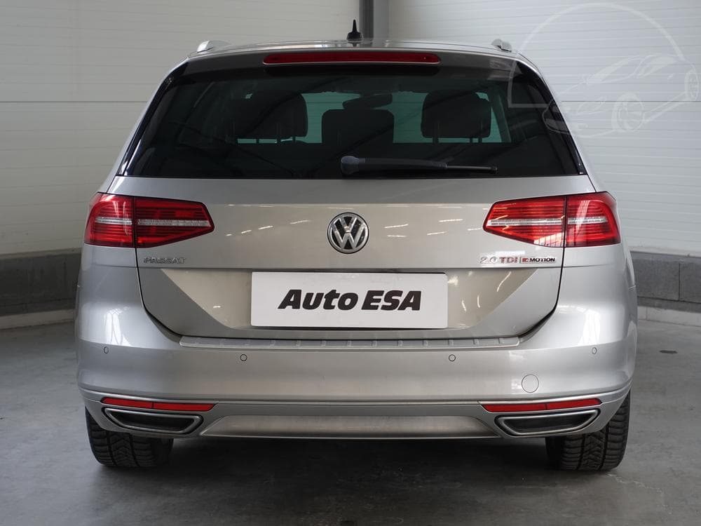 2015 Volkswagen PASSAT - 13
