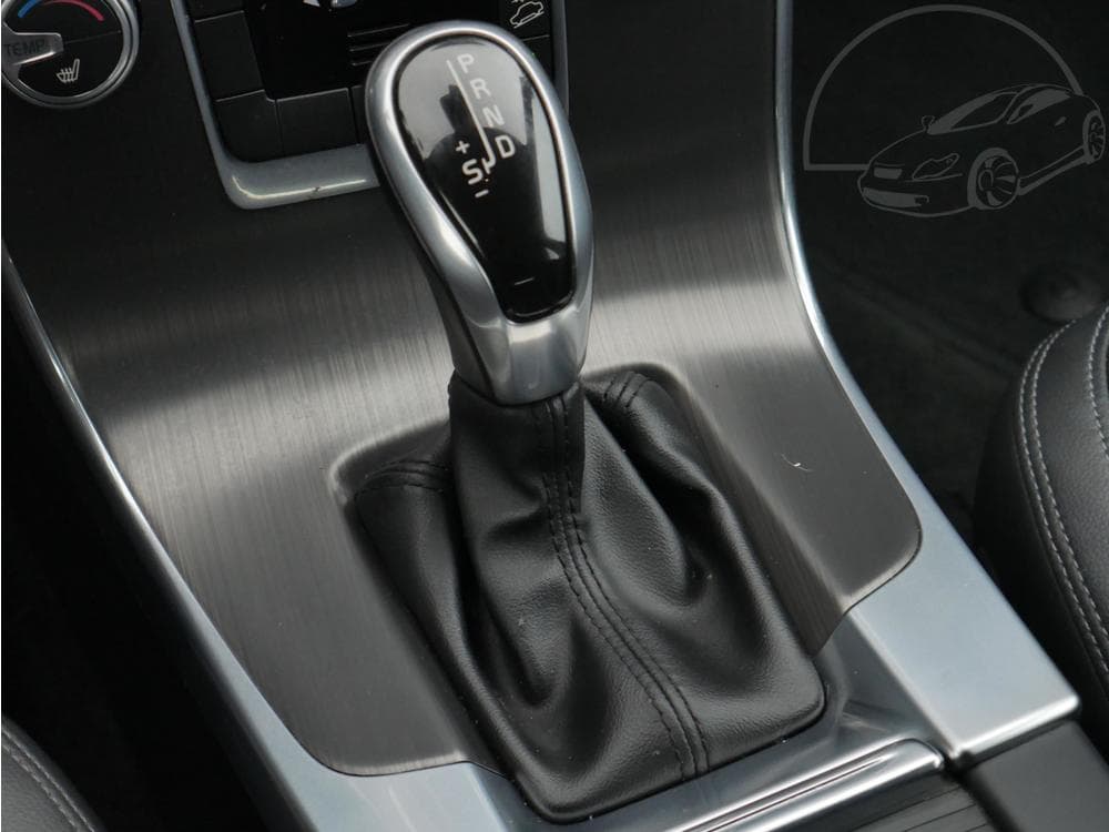 2016 Volvo V60 - 40