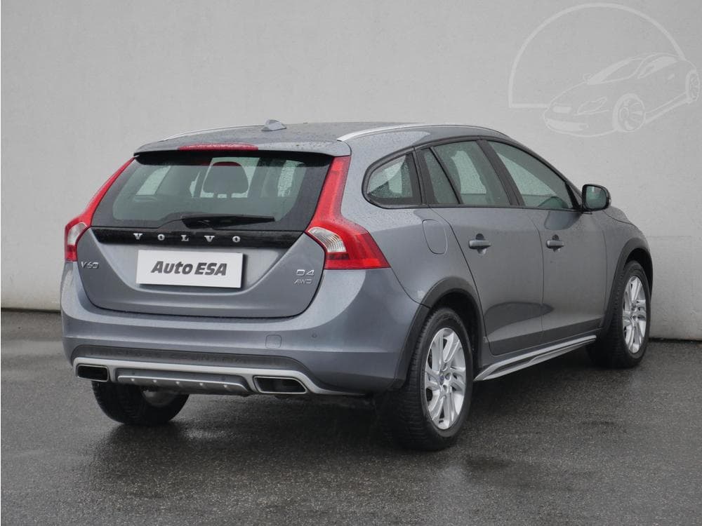 2016 Volvo V60 - 10