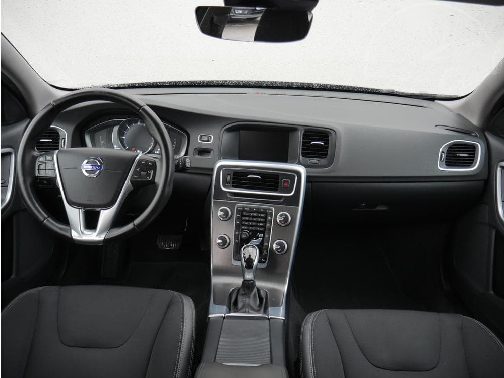 2016 Volvo V60 - 22