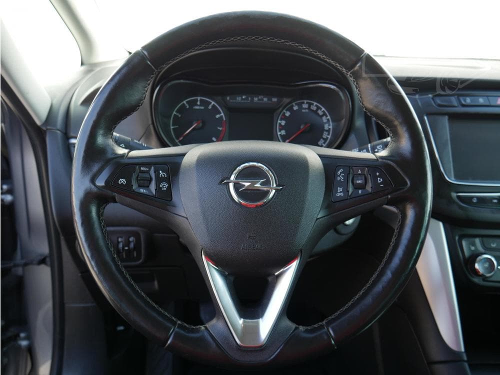 2018 Opel Zafira - 33