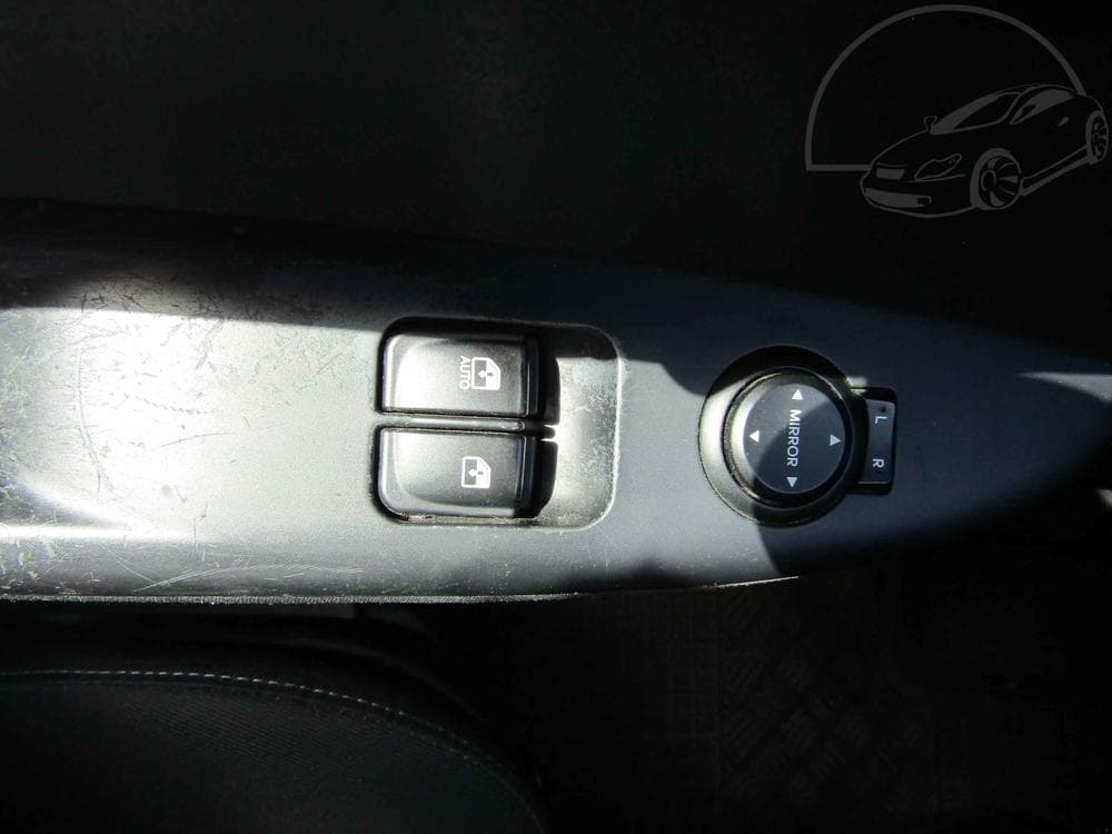 2013 Hyundai i20 - 14