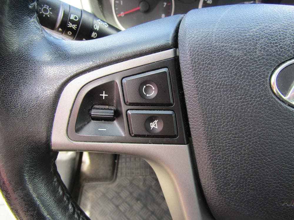 2013 Hyundai i20 - 17