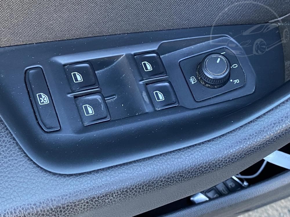 2015 Volkswagen PASSAT - 11