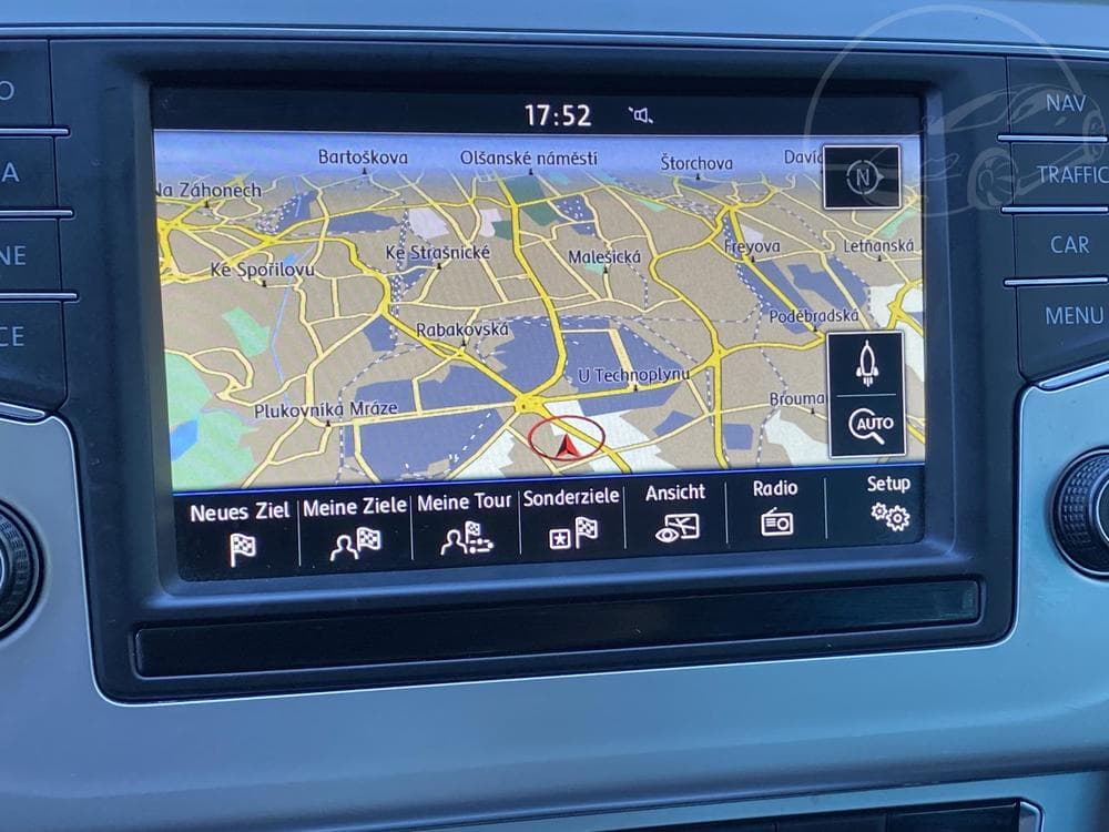 2015 Volkswagen PASSAT - 16