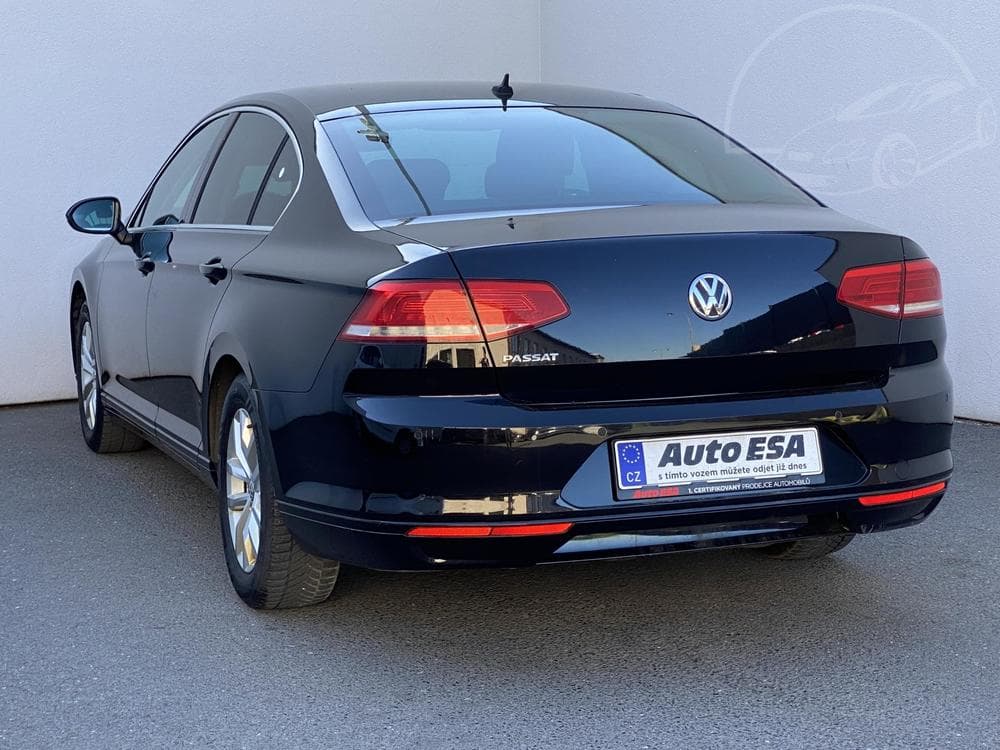 2015 Volkswagen PASSAT - 6