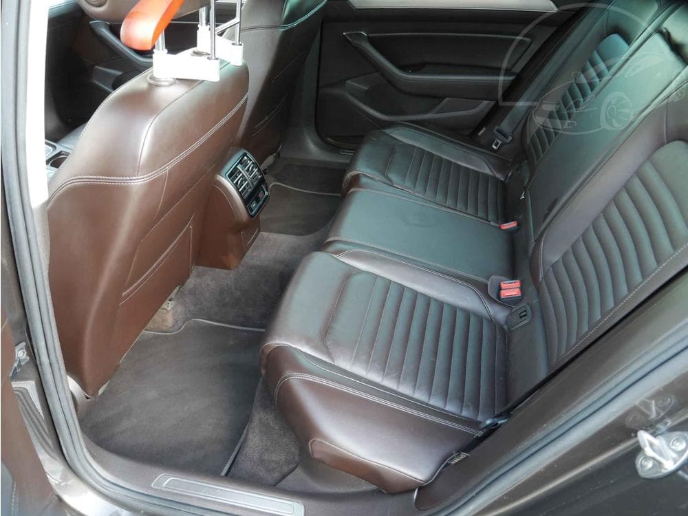 2015 Volkswagen PASSAT - 10