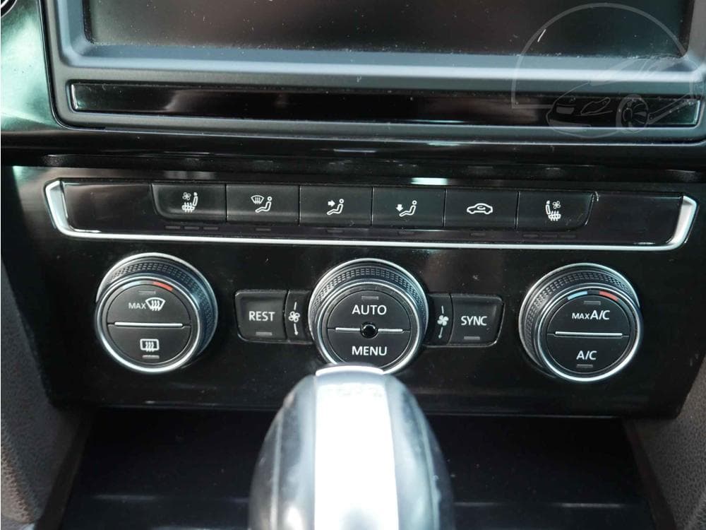2015 Volkswagen PASSAT - 14