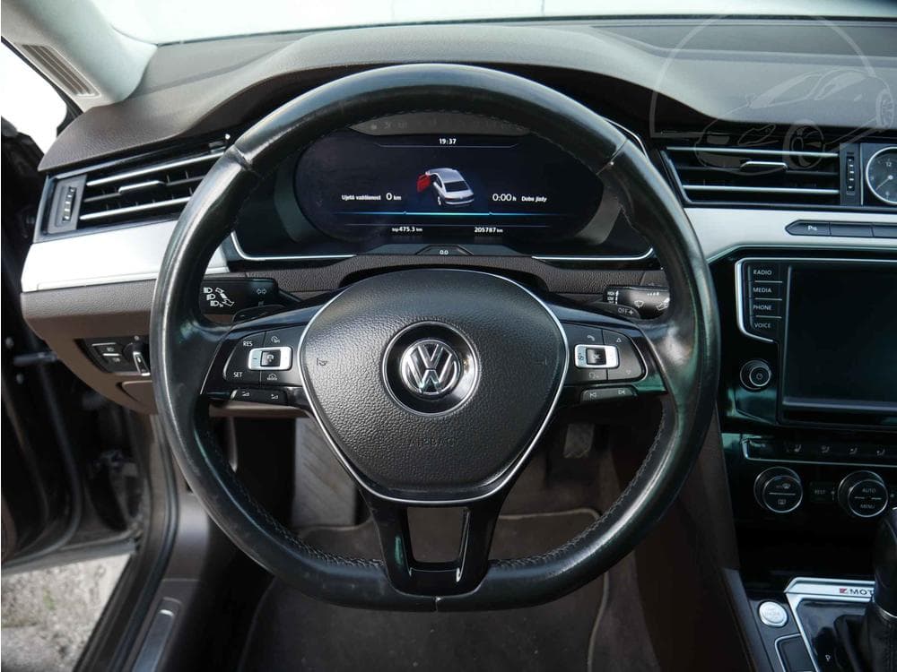 2015 Volkswagen PASSAT - 15