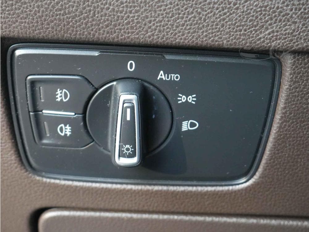 2015 Volkswagen PASSAT - 16