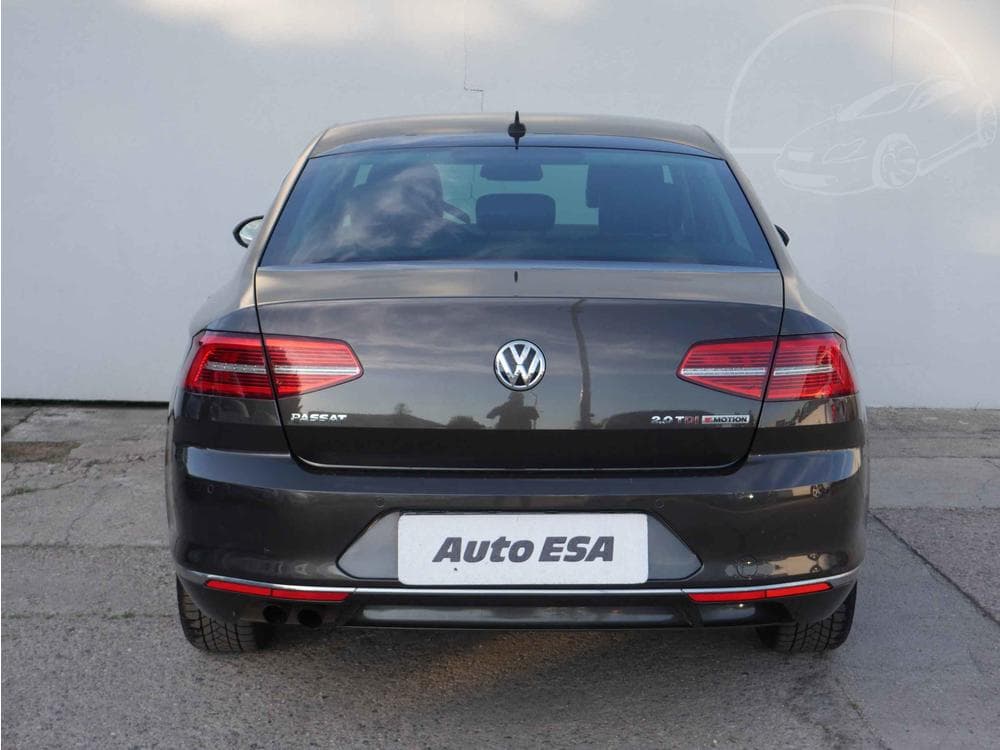 2015 Volkswagen PASSAT - 5