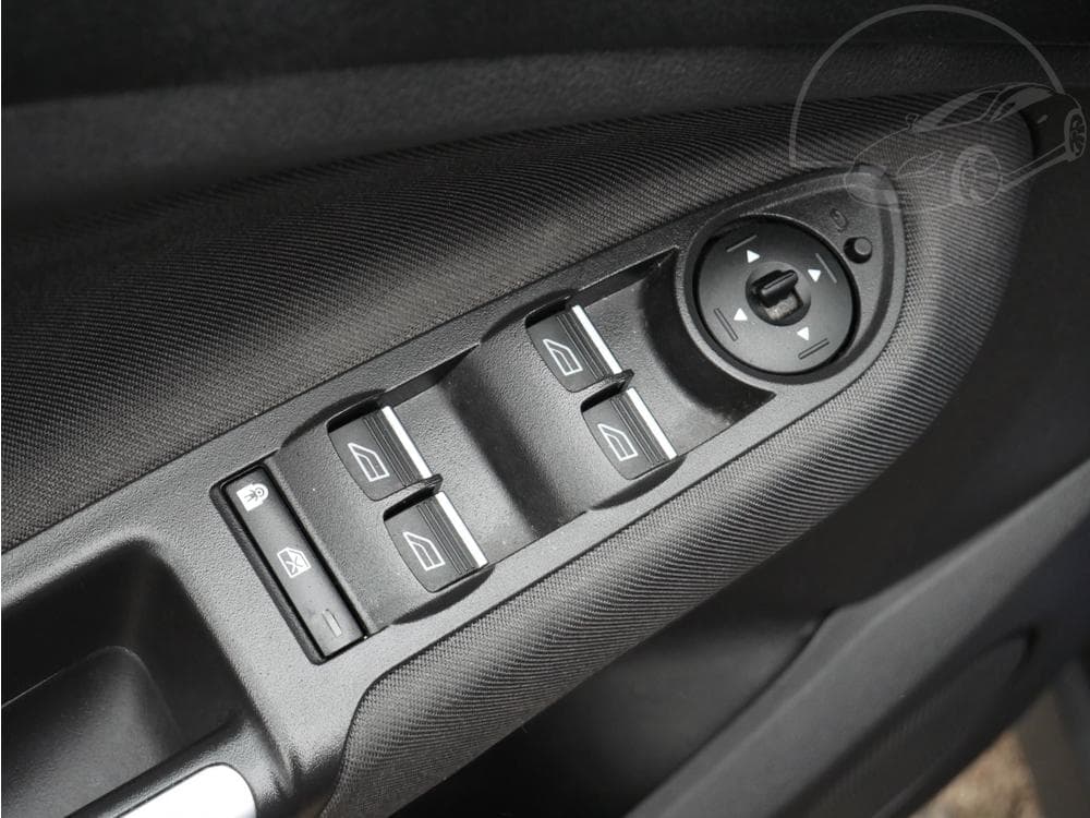 2016 Ford C-MAX - 17