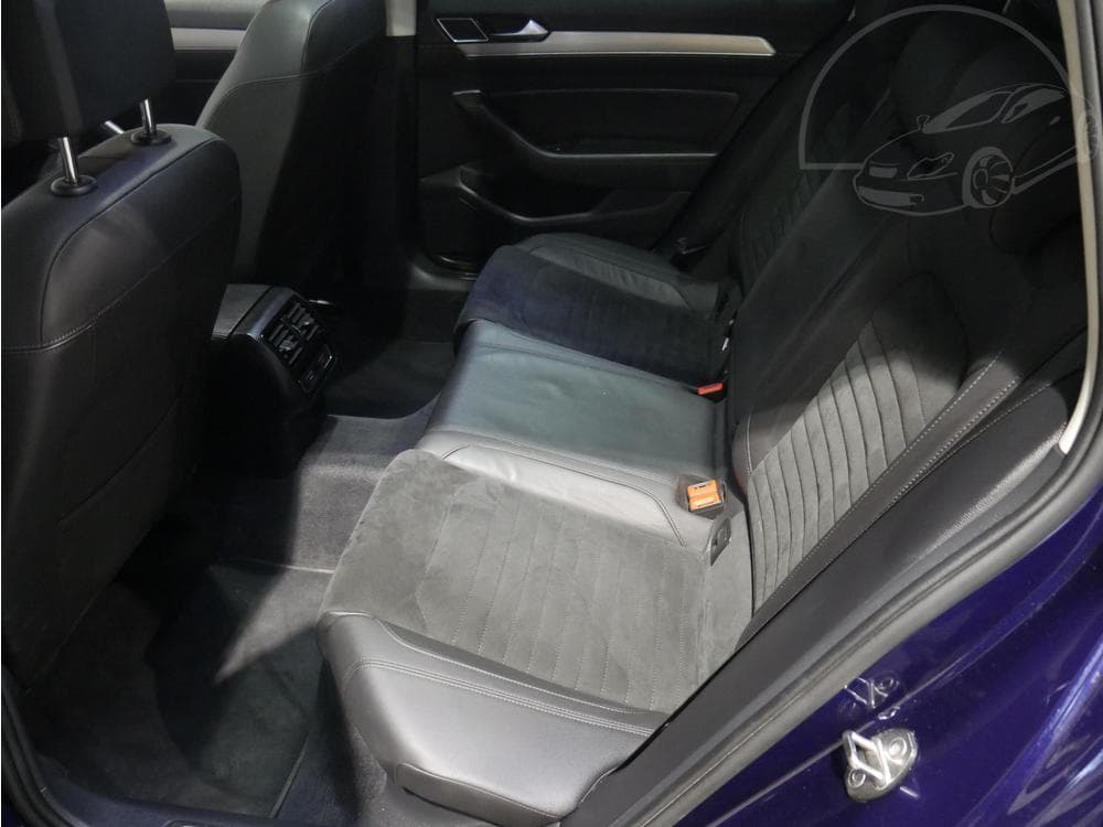 2019 Volkswagen PASSAT - 28