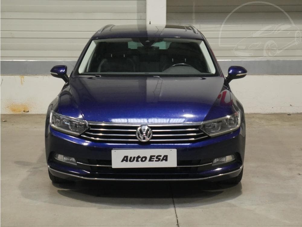 2019 Volkswagen PASSAT - 4