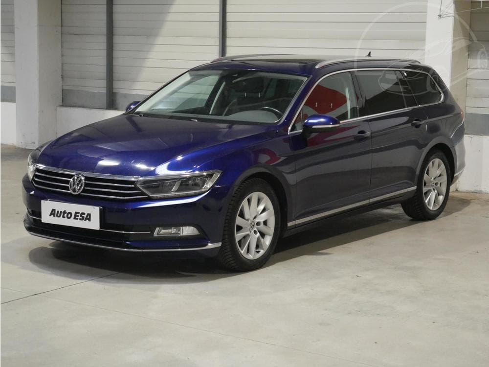 2019 Volkswagen PASSAT - 7