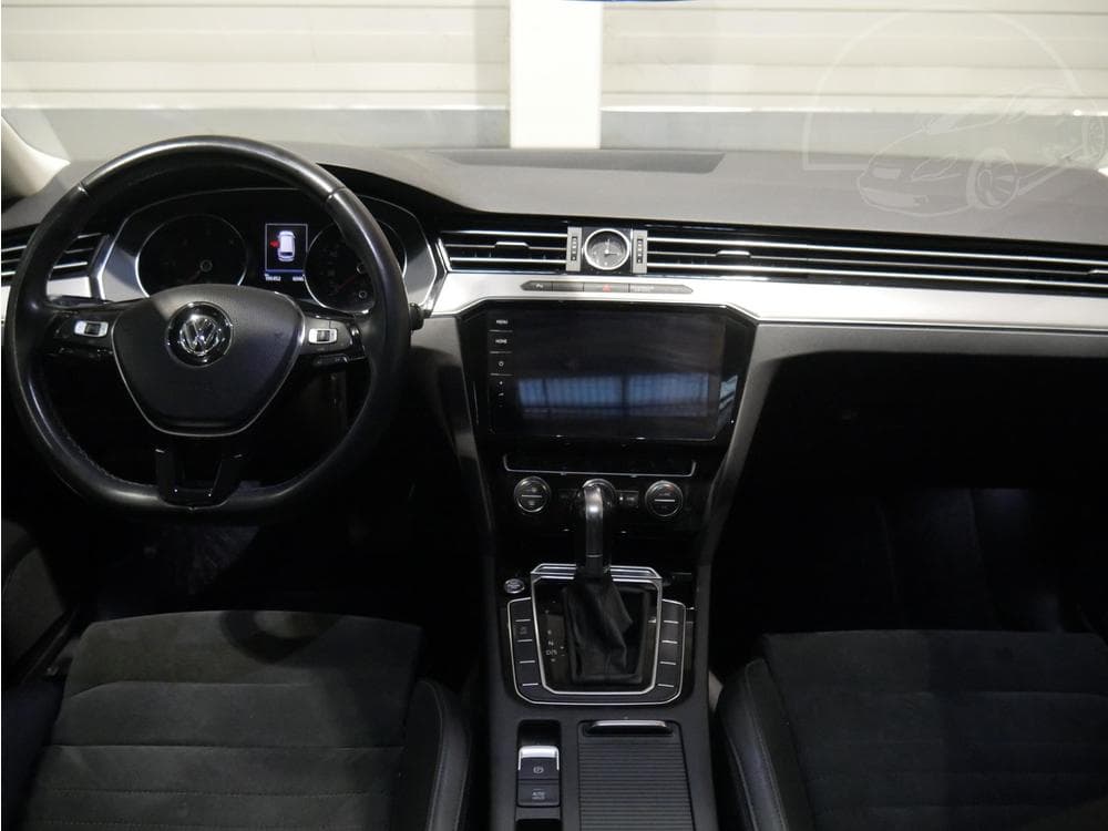 2019 Volkswagen PASSAT - 22