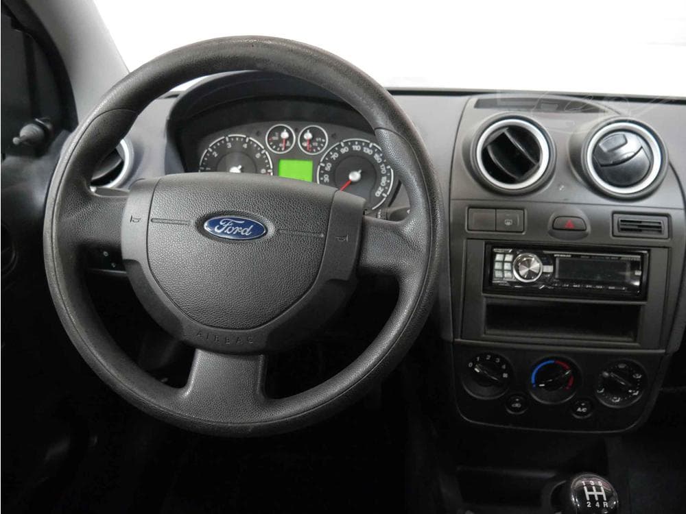 2006 Ford FIESTA - 11