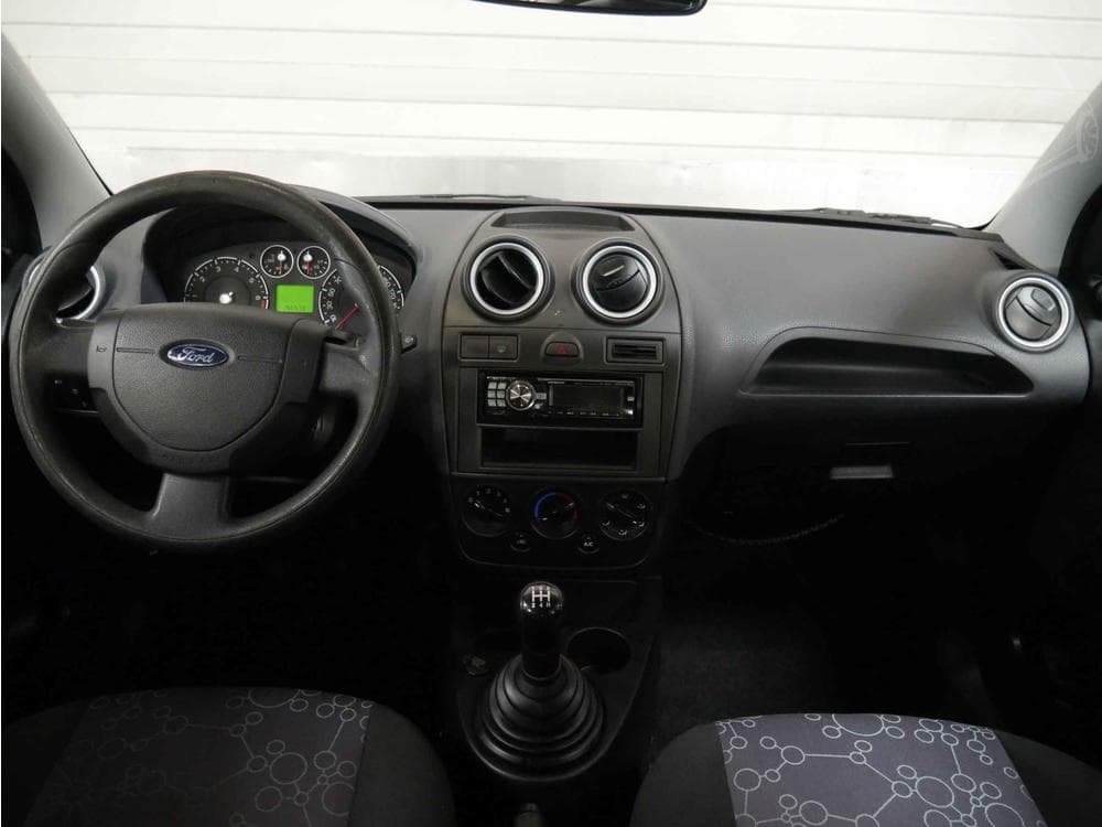 2006 Ford FIESTA - 8
