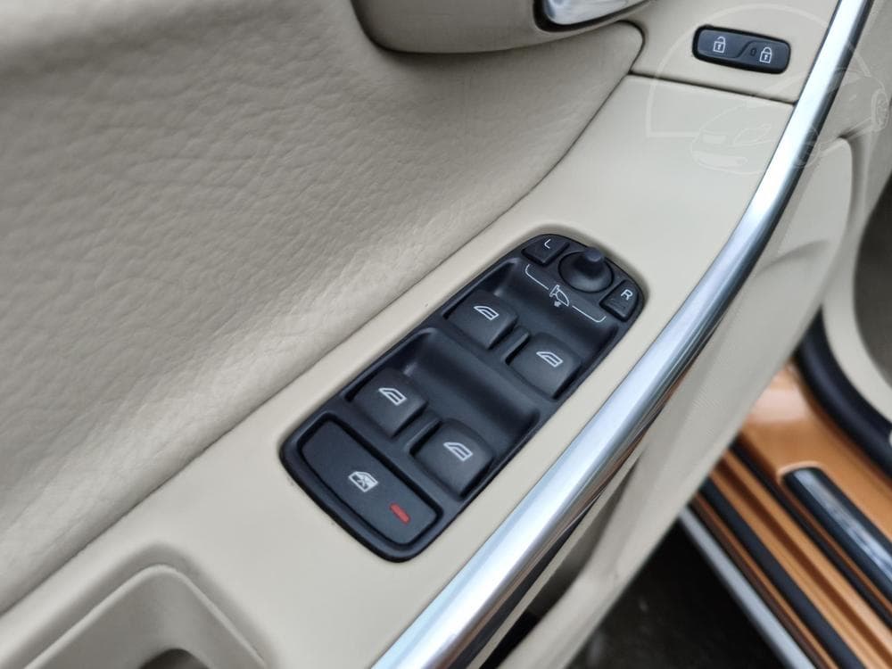2010 Volvo S60 - 16