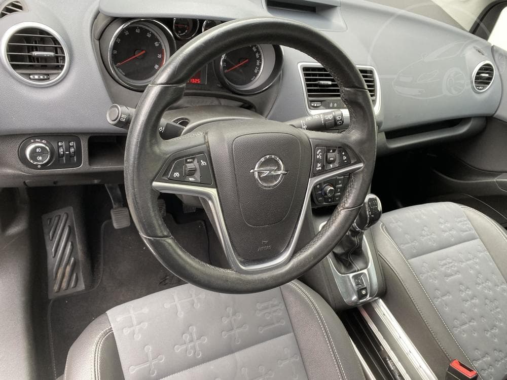 2011 Opel MERIVA - 23