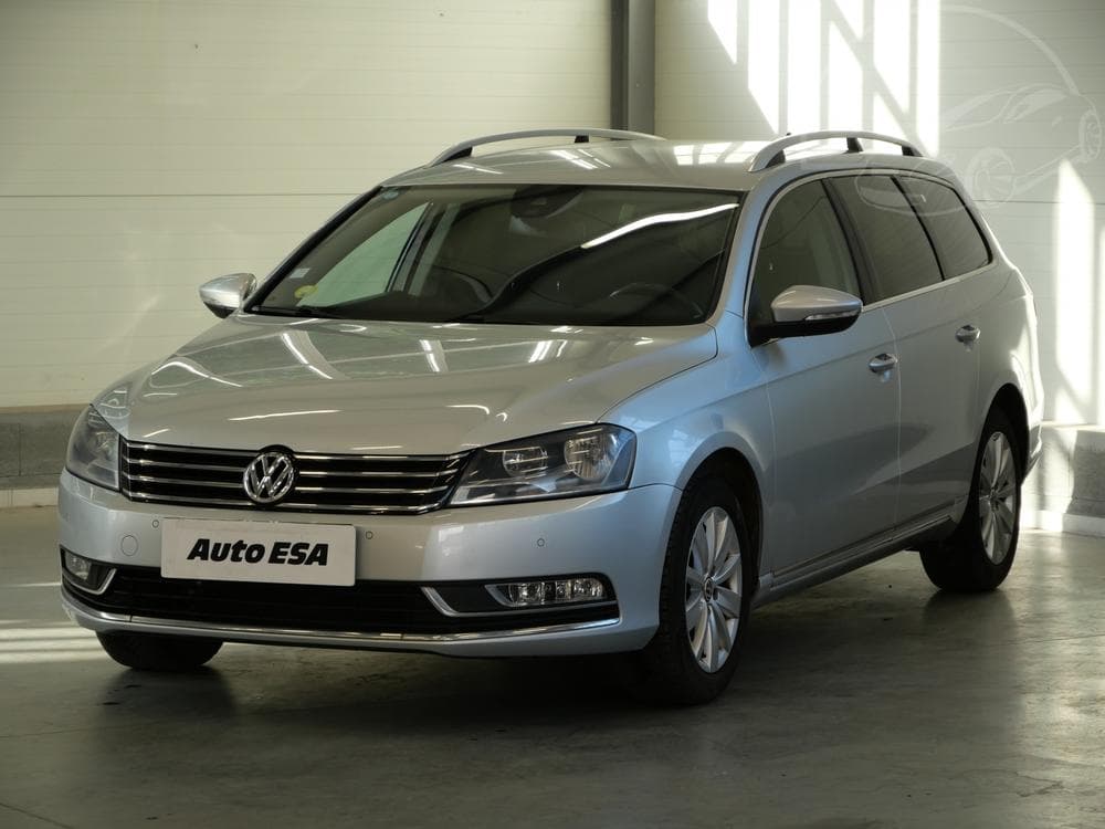 2012 Volkswagen PASSAT - 5