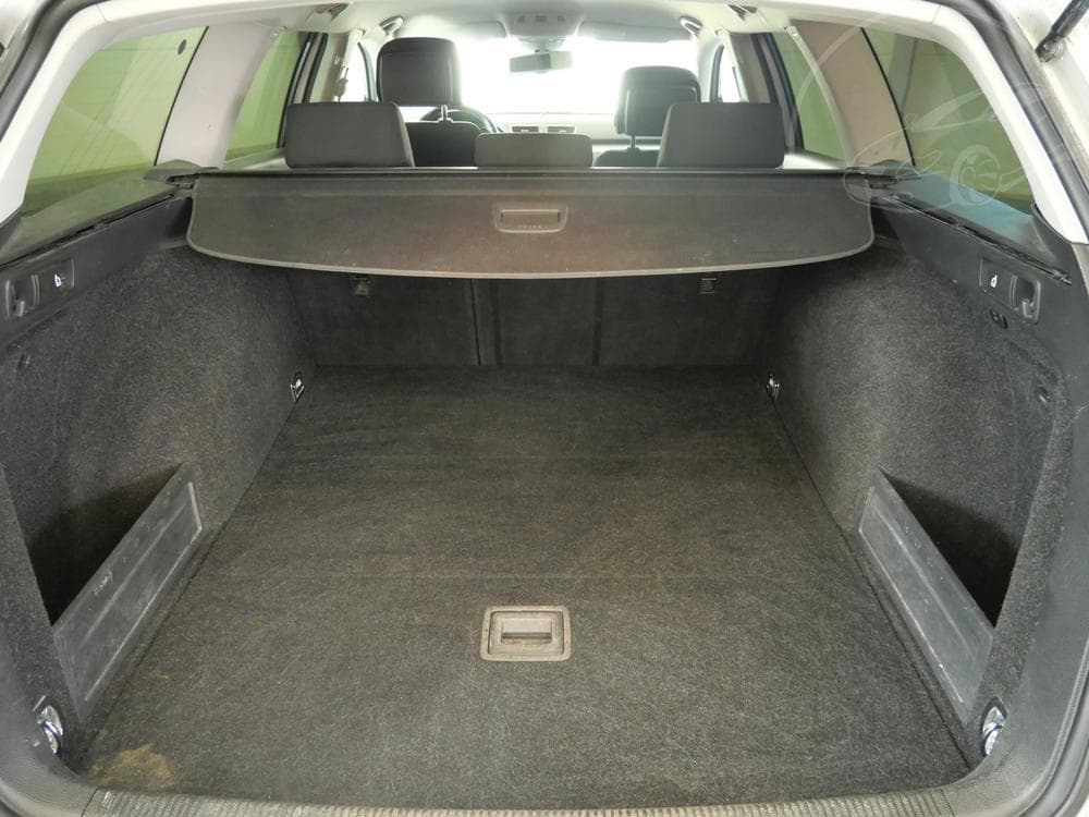2012 Volkswagen PASSAT - 13