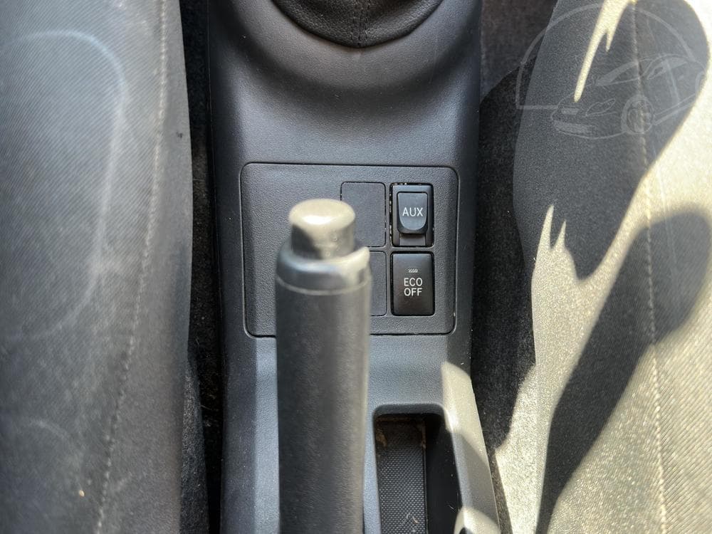2009 Toyota YARIS - 14