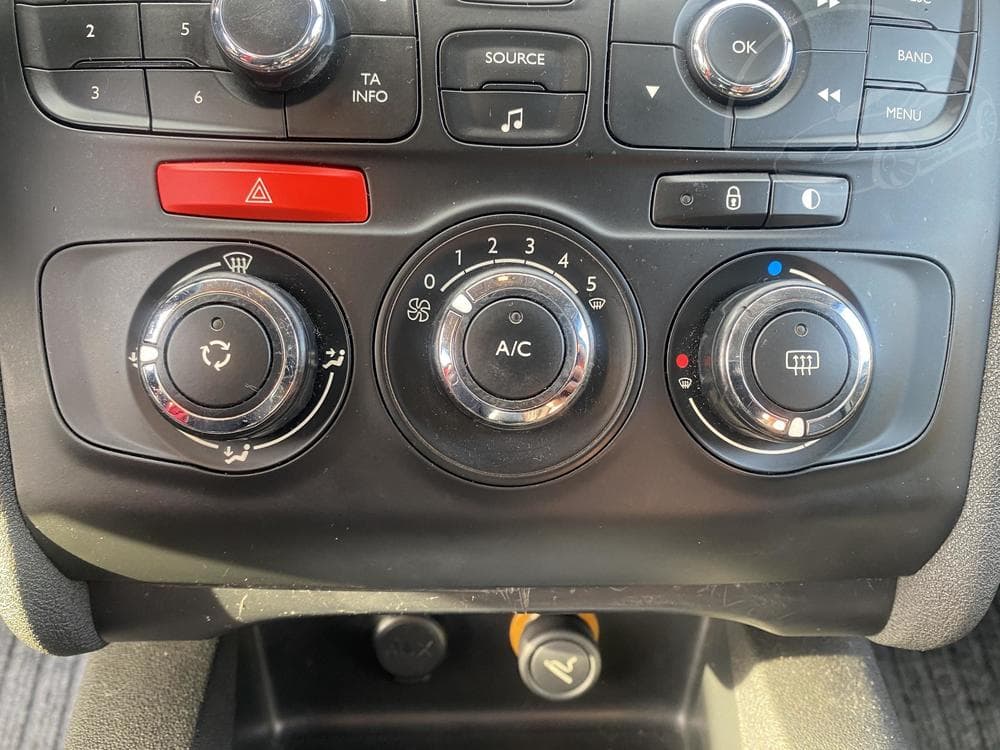 2012 Citroen C4 - 16