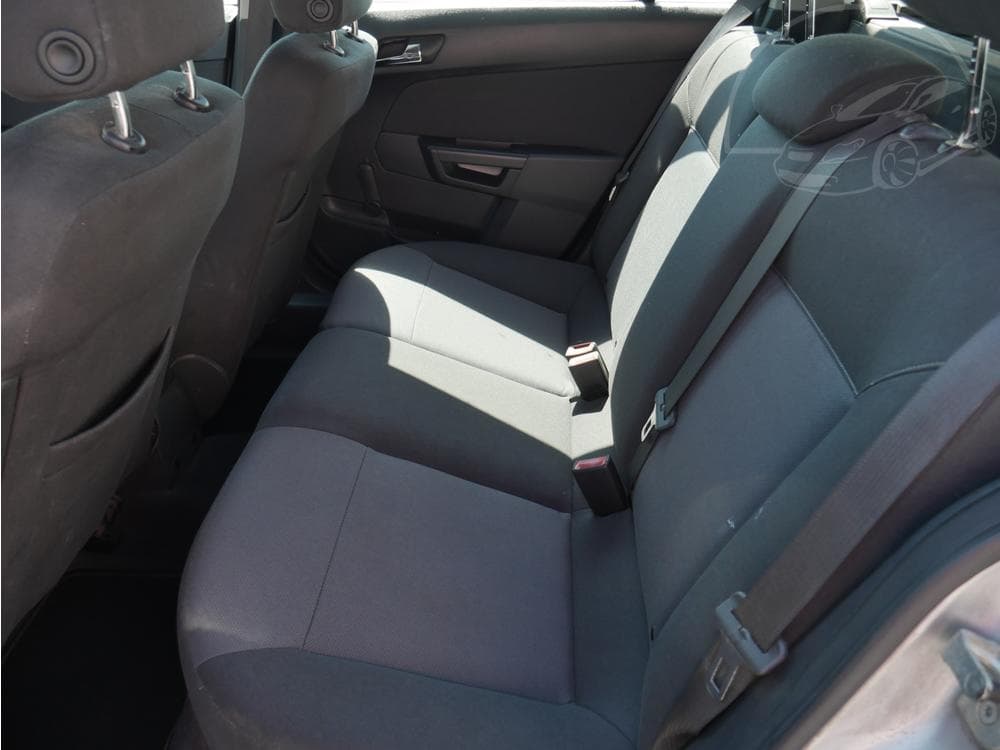 2011 Opel ASTRA - 19