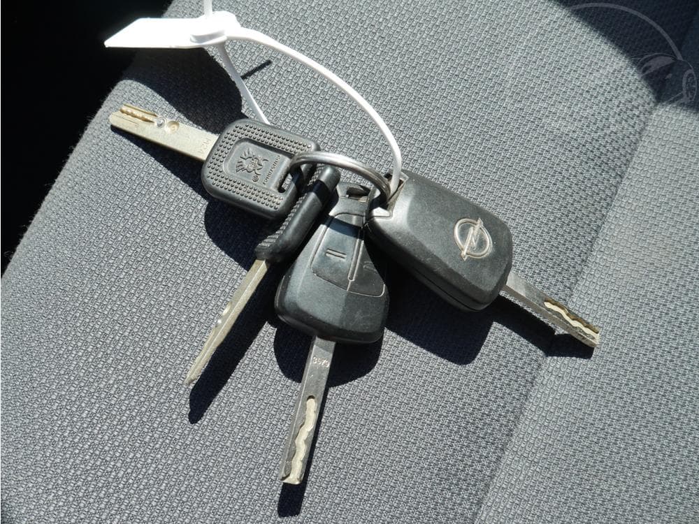 2011 Opel ASTRA - 31